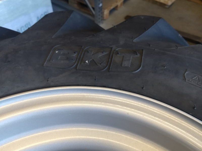 BKT 12.5/80-18