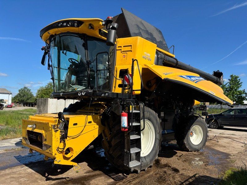 New Holland CR8.80 MY21