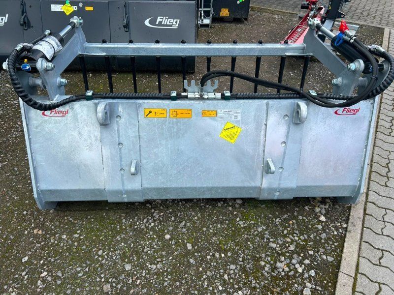 Fliegl Dung- u. Silagegreifschaufel 1850mm