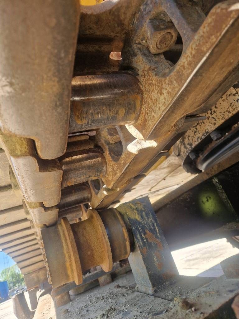 CAT 374FL