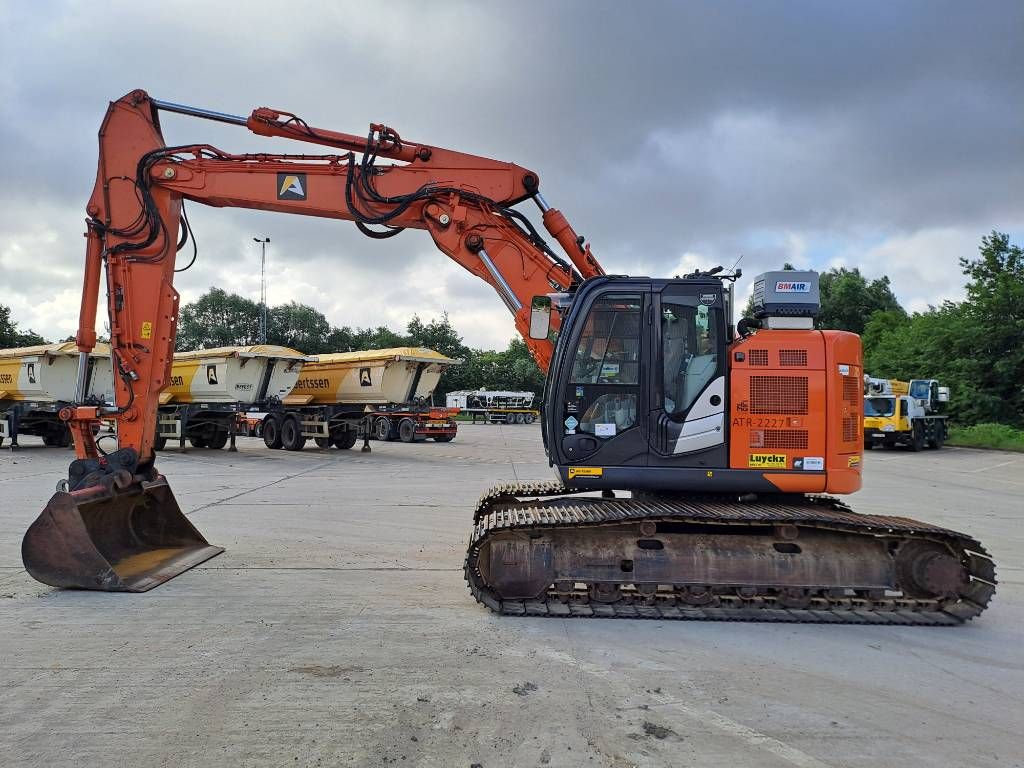 Hitachi ZX225USLC-6