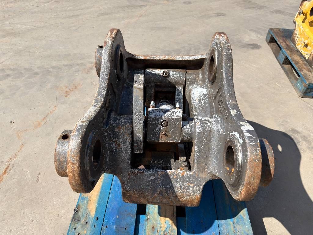 Miller EC290 / EC300 Geith