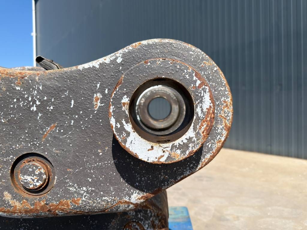 Miller EC290 / EC300 Geith