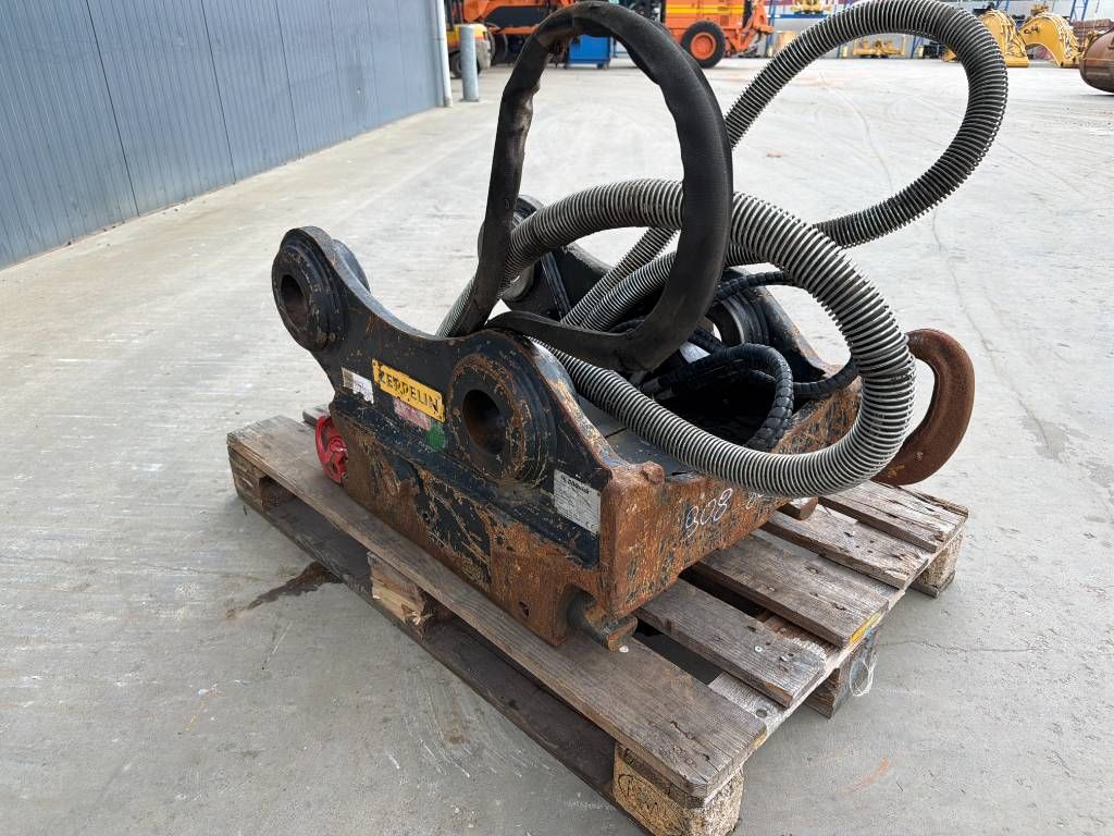 OilQuick OQ70/55 - 329D / 329E / 330F