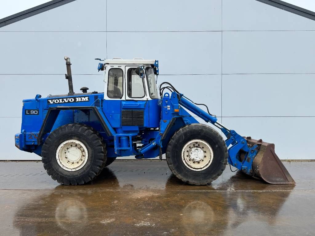 Volvo BM4400 - 3rd Function / 2 Buckets Included!