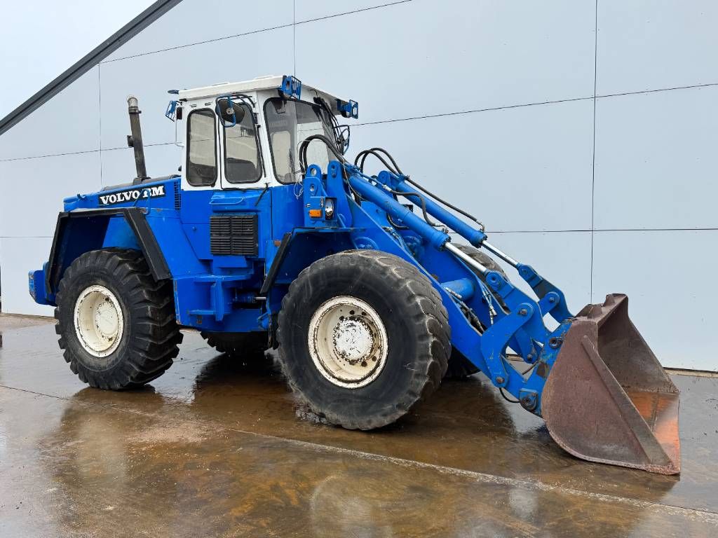 Volvo BM4400 - 3rd Function / 2 Buckets Included!
