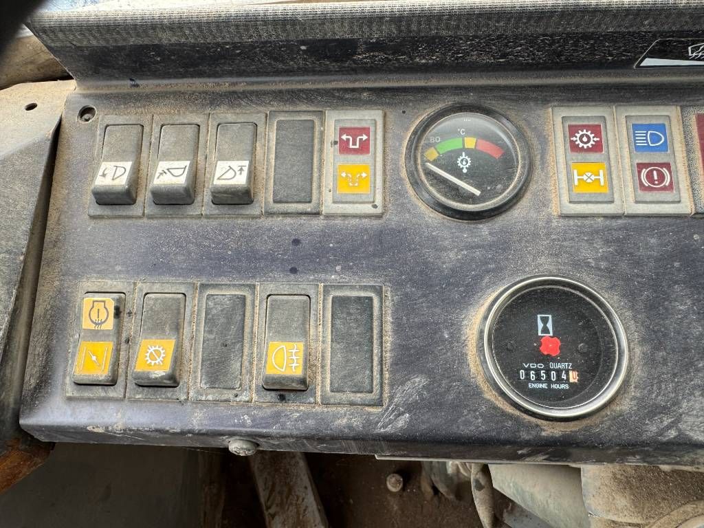 Volvo BM4400 - 3rd Function / 2 Buckets Included!