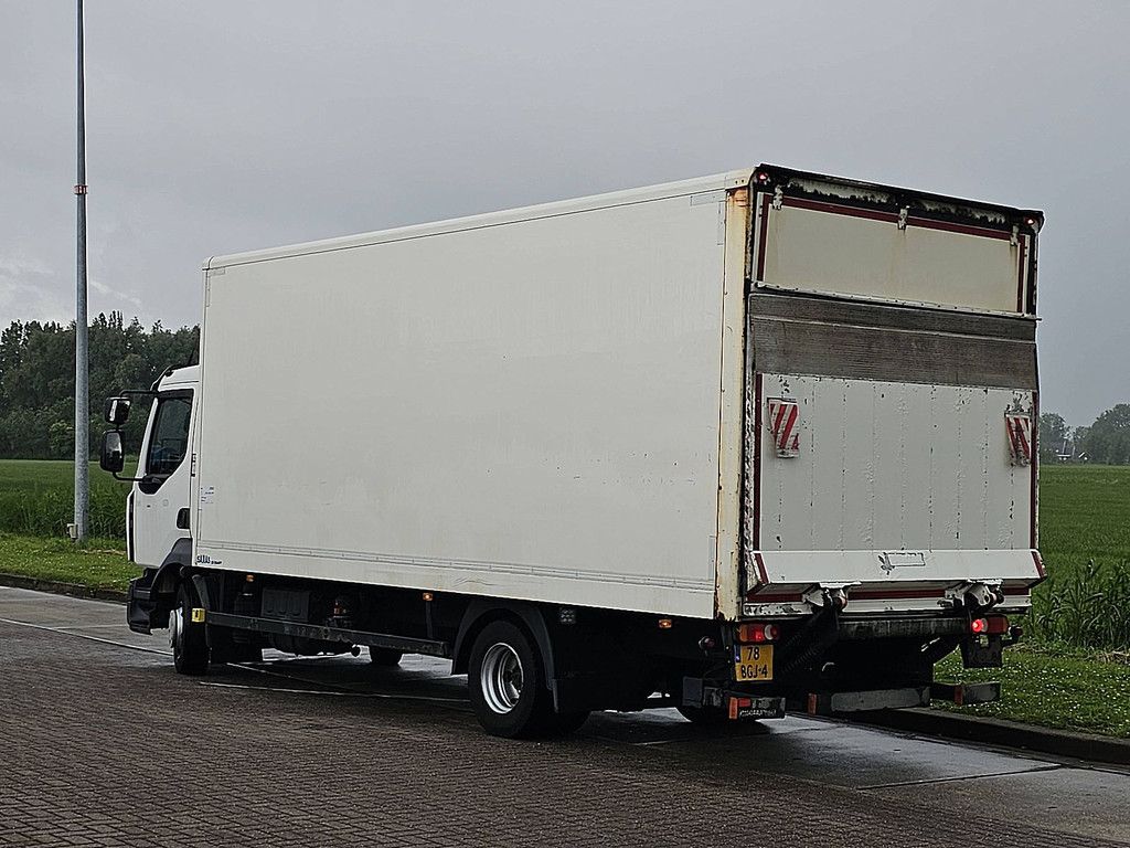 RENAULT D 220