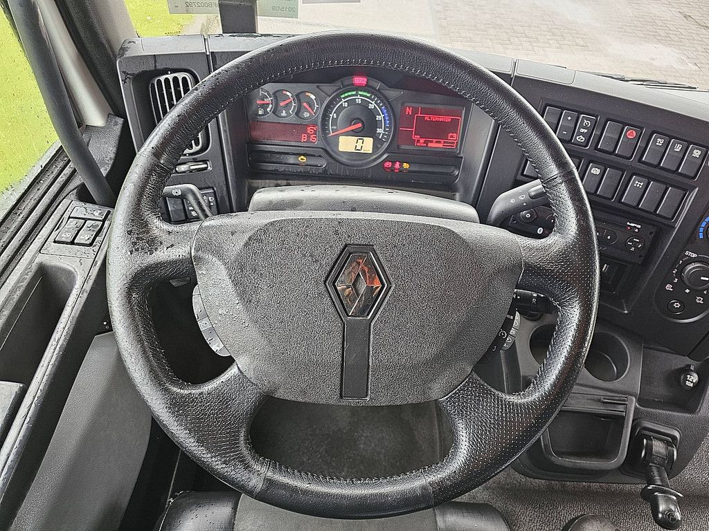 RENAULT D 220