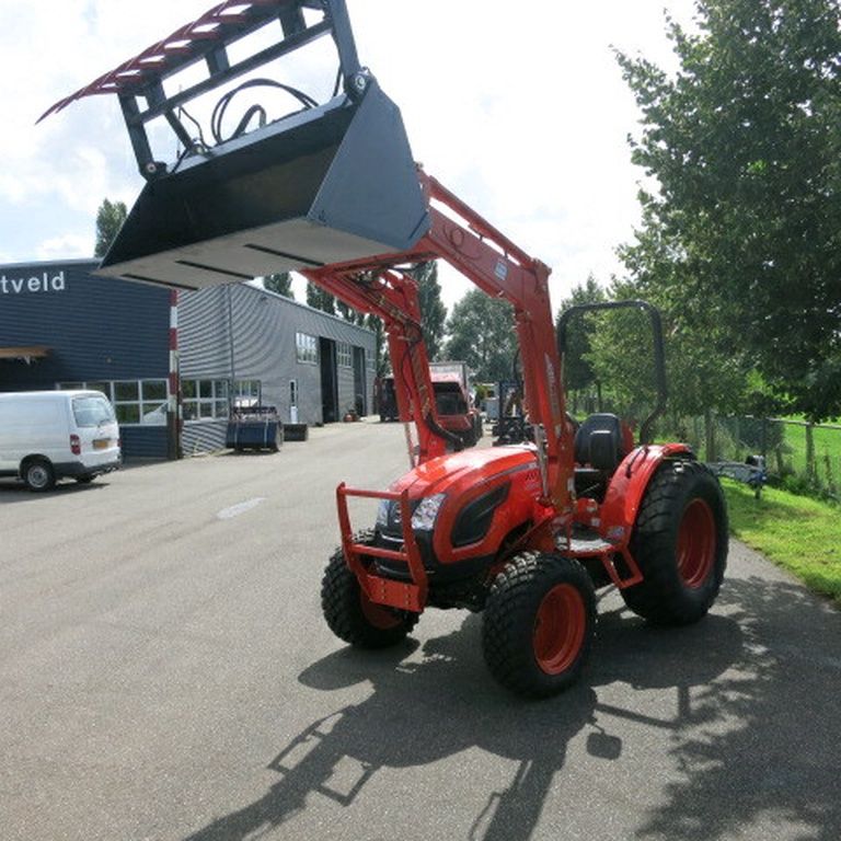 Aktie kioti traktoren DK4520 DK5020 NHS speciale aanbieding