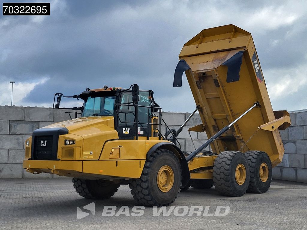 Caterpillar 745 -04A Tail gate