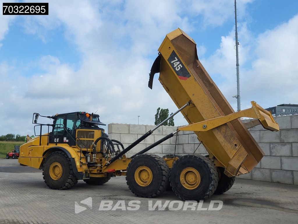 Caterpillar 745 -04A Tail gate