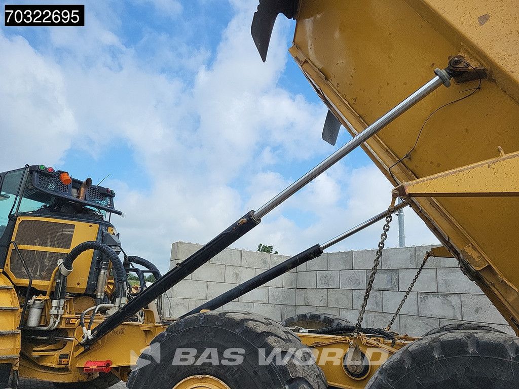 Caterpillar 745 -04A Tail gate