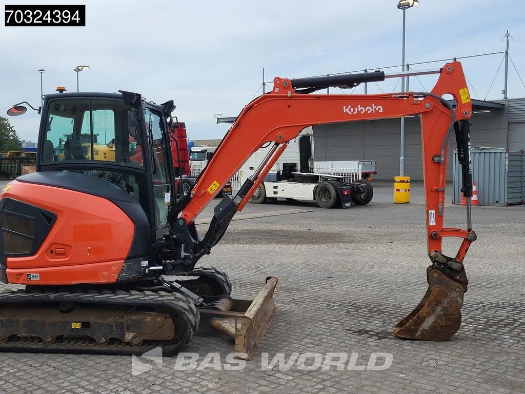 Kubota U50 -5