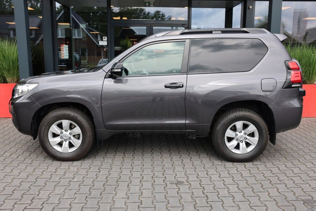 Toyota Landcruiser 150 2.8D-4D 3DRS COMFORT A/T VAN