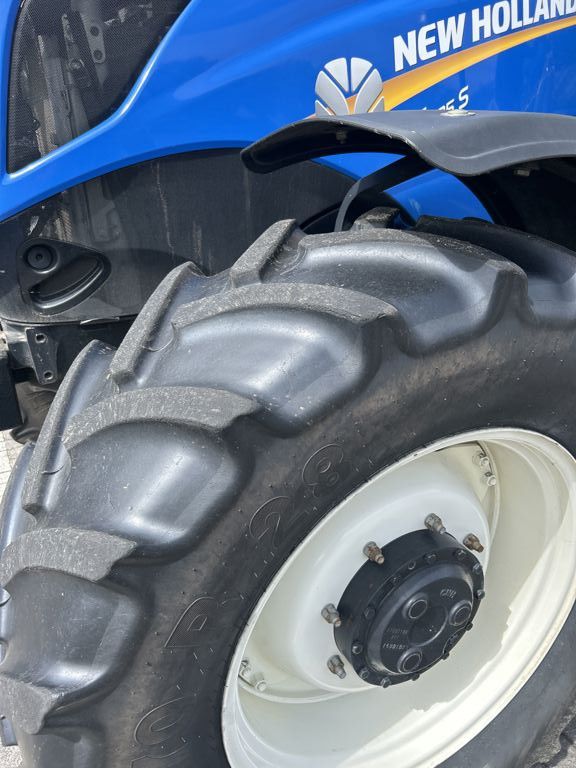 New Holland T6.125S