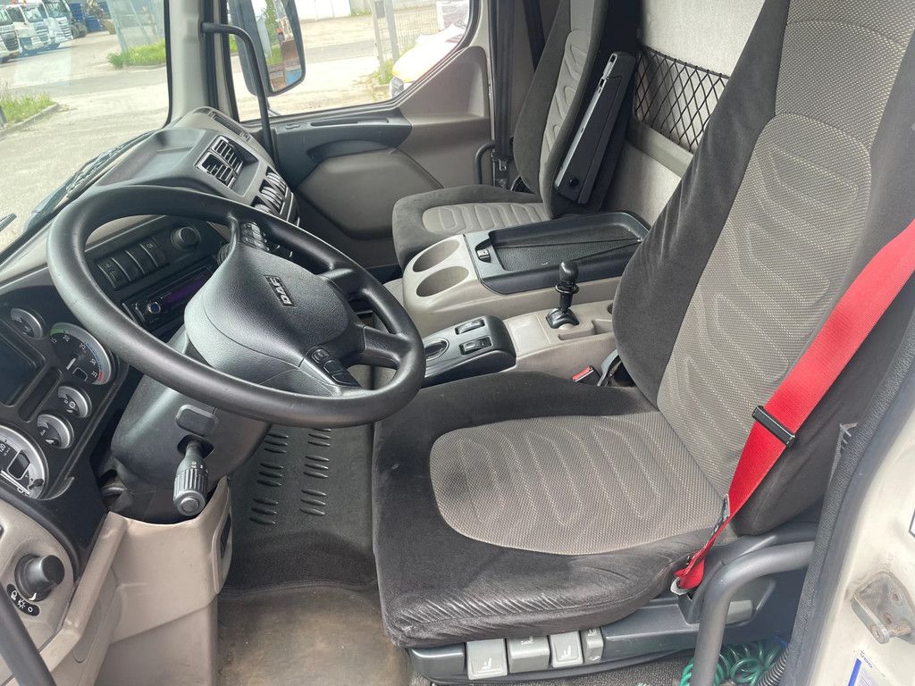 DAF LF 45 180 Schuifzeil / Laadklep 1500 kg Nieuw apk ! nieuwe banden !