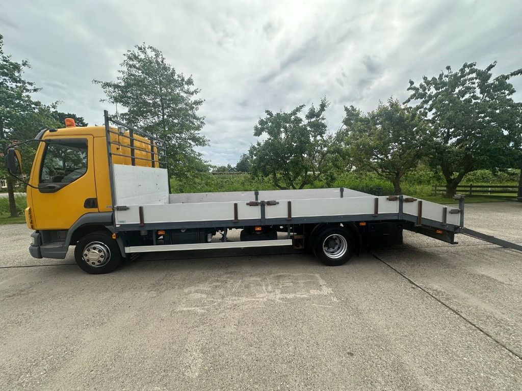 DAF LF45 .160 / NL LKW / EURO 3 / NUR 150.000 KM / NEUER TÜV / MASCHINENTRANSPORT / BLATTFEDERUNG AT1026