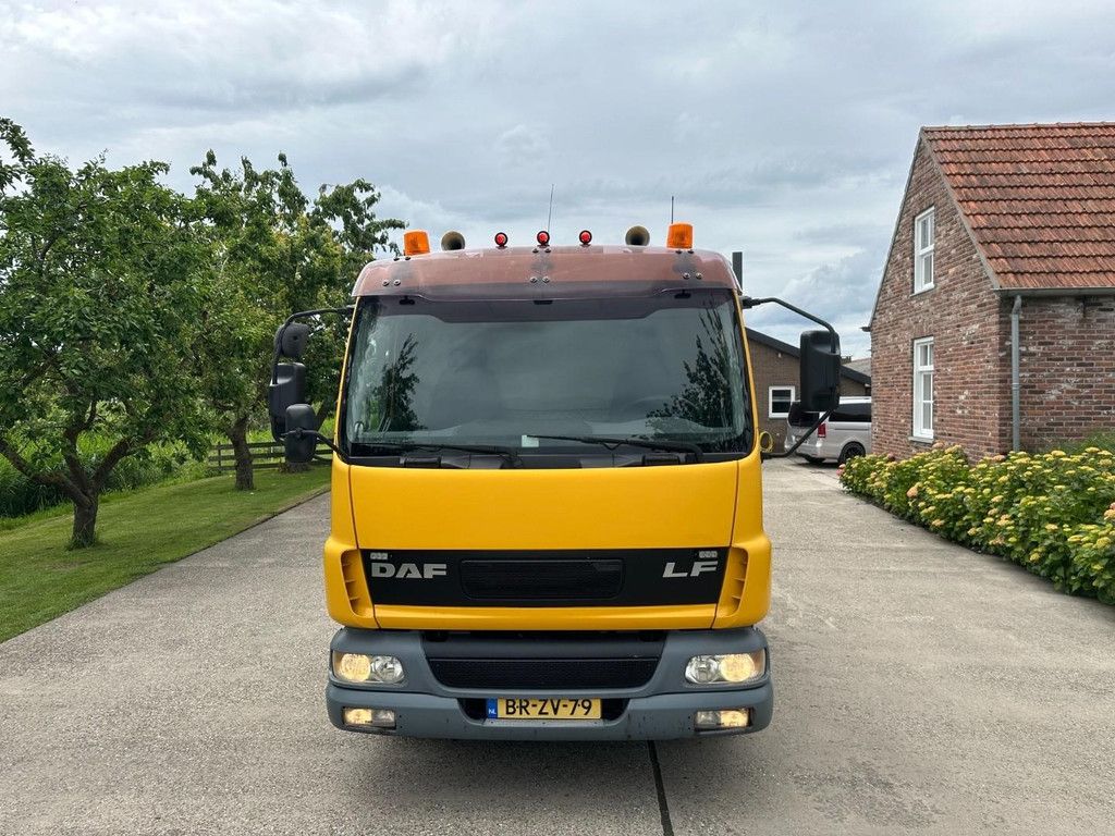 DAF LF45 .160 / NL LKW / EURO 3 / NUR 150.000 KM / NEUER TÜV / MASCHINENTRANSPORT / BLATTFEDERUNG AT1026
