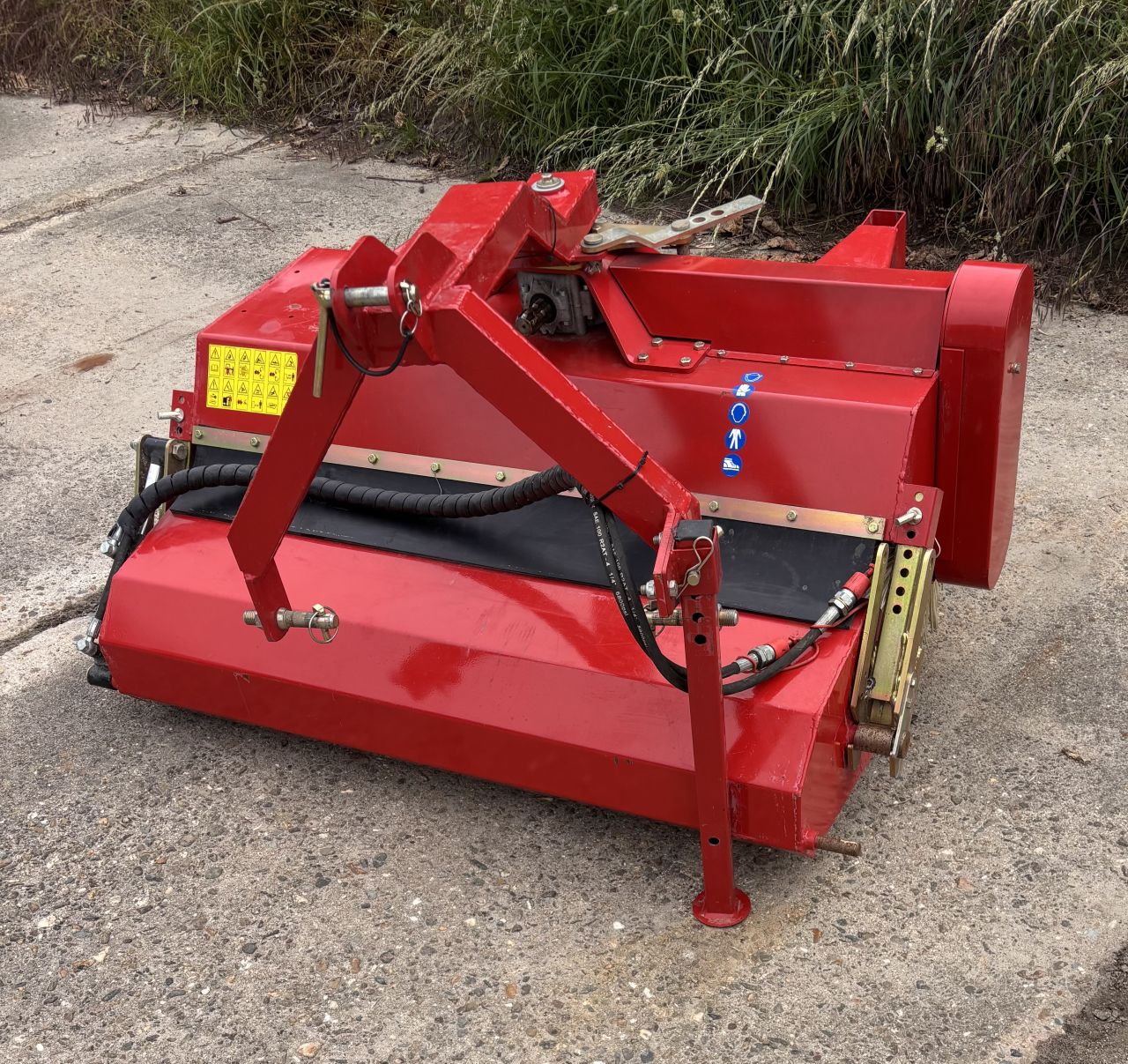 Veegmachine 125 cm met opvangbak - hoekverstelling - nieuwstaat