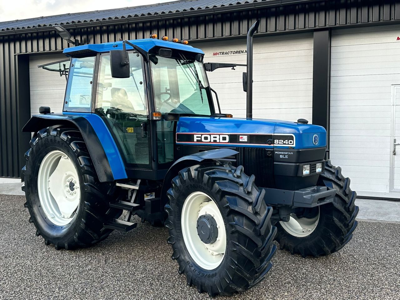 Ford 8240 SLE