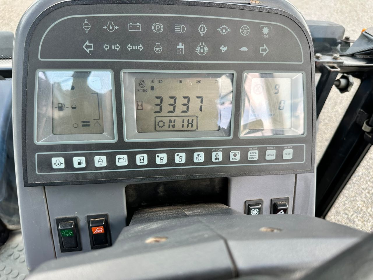 Ford 8240 SLE