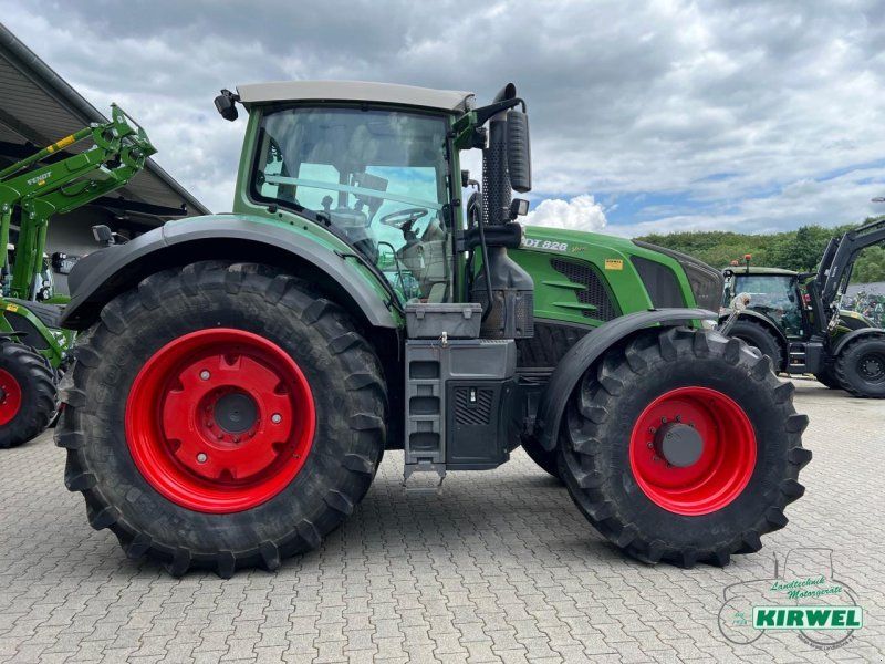 Fendt 828 Vario S4