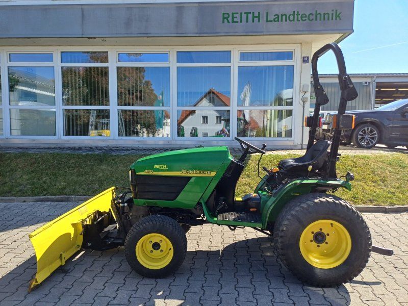 John Deere 4110