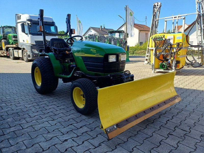 John Deere 4110