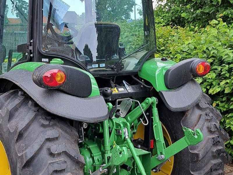 John Deere 4066R