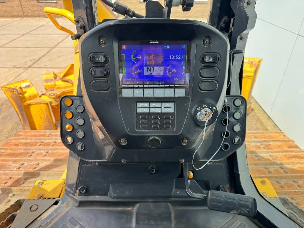Komatsu D61PXi-24 - Folding Blade / Ripper Valve / Camera