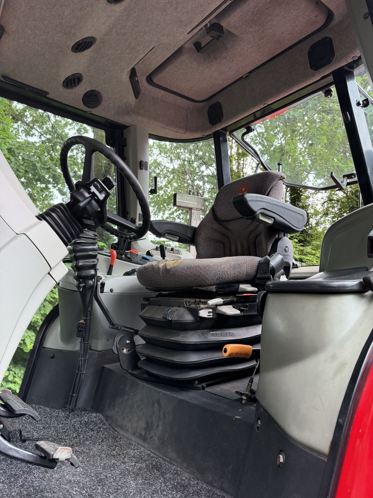 Massey Ferguson 5445 Dyna 4