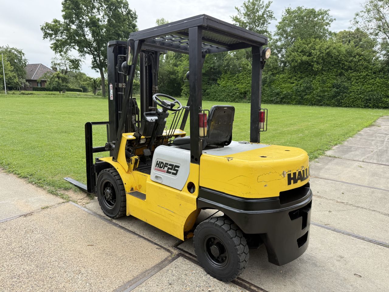 2.5 tonner diesel heftruck 3-delig freelift Sideshift 4500uur