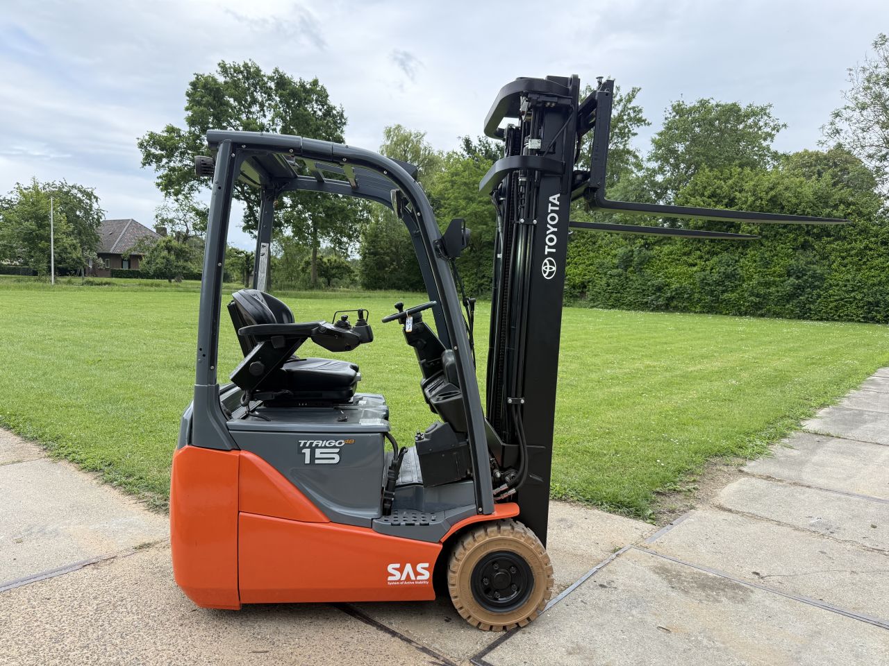 Toyota 1500KG BJ2018 3500uur triplo 5M Sideshift 92% accu