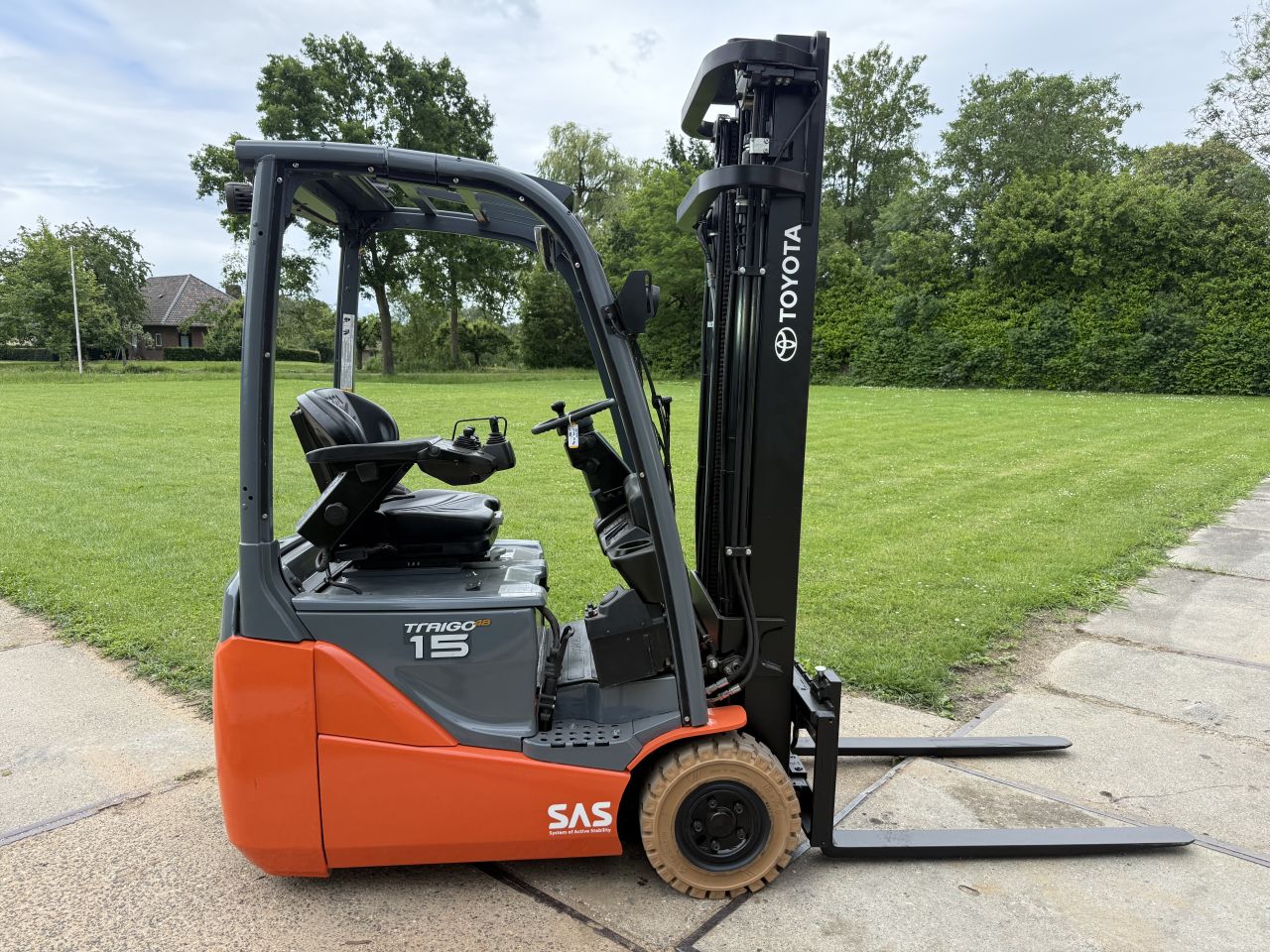 Toyota 1500KG BJ2018 3500uur triplo 5M Sideshift 92% accu