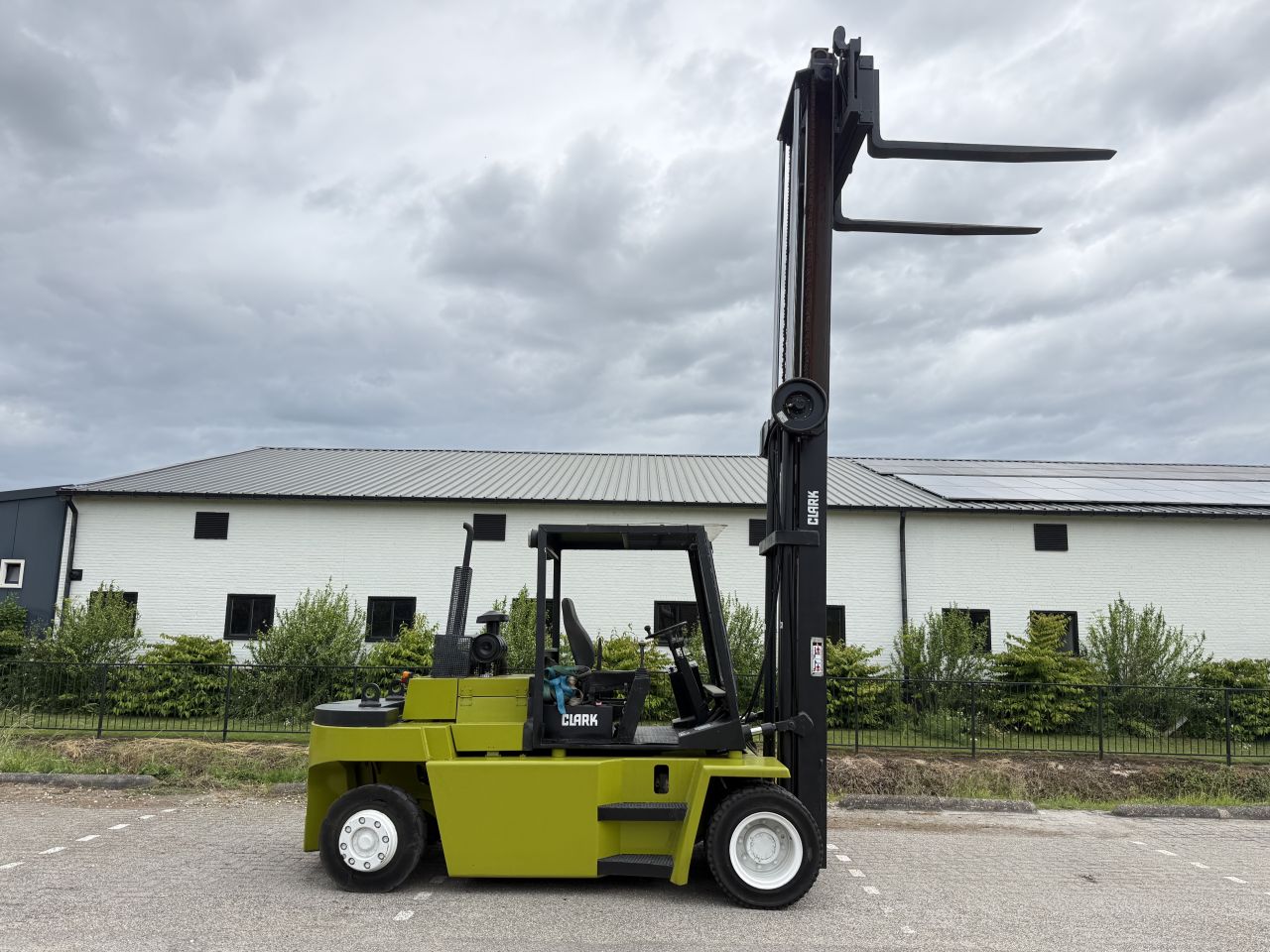 Clark 7.5 tonner diesel heftruck vorkversteller 7000uur