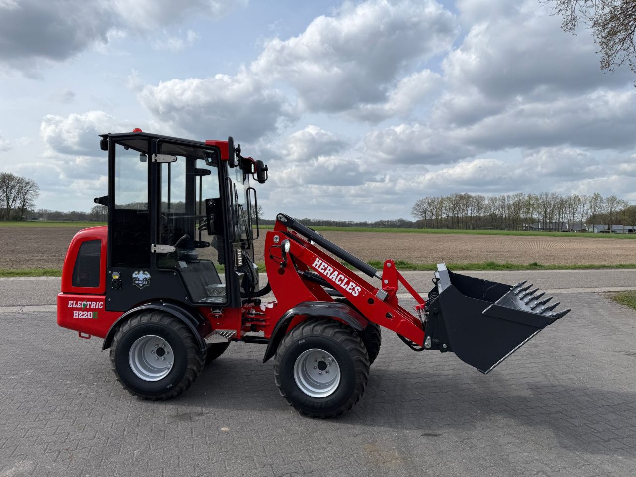 Heracles H220E Pro shovel nieuw! (bj 2026)