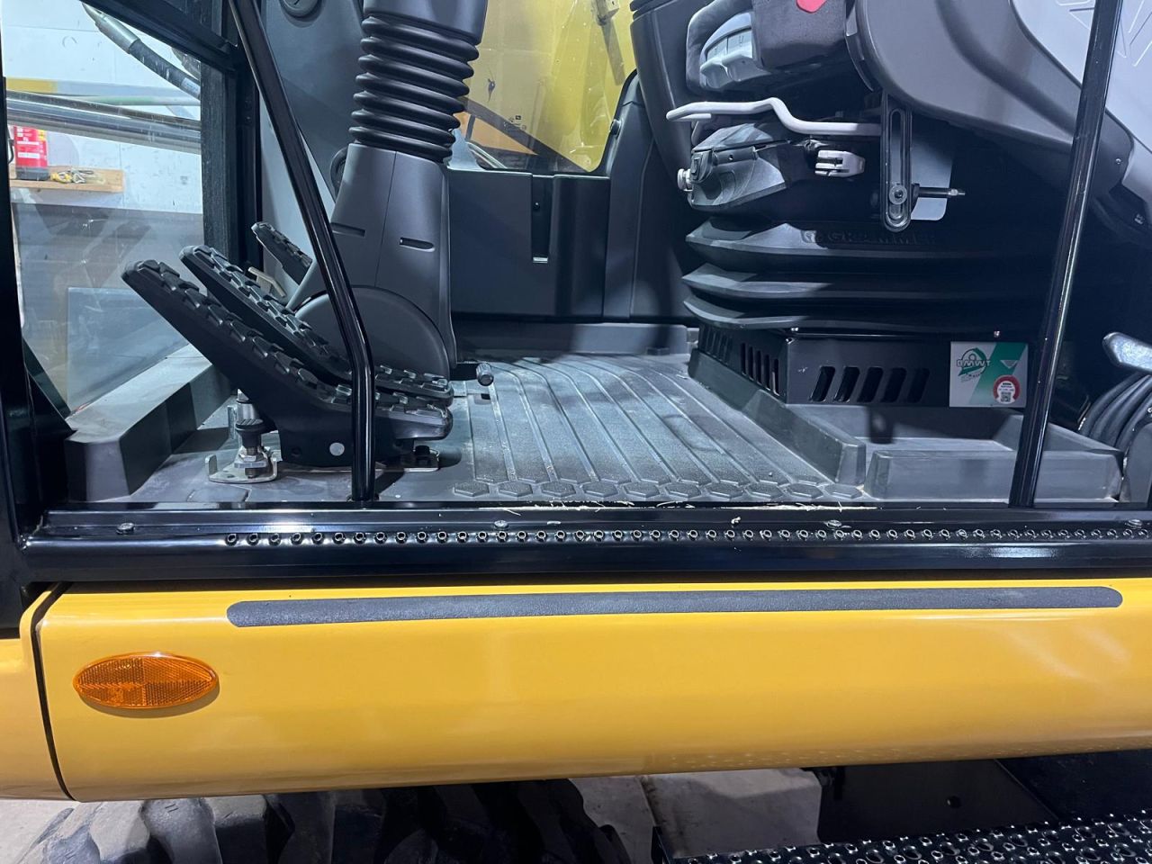 Caterpillar M314F met 3.500km!