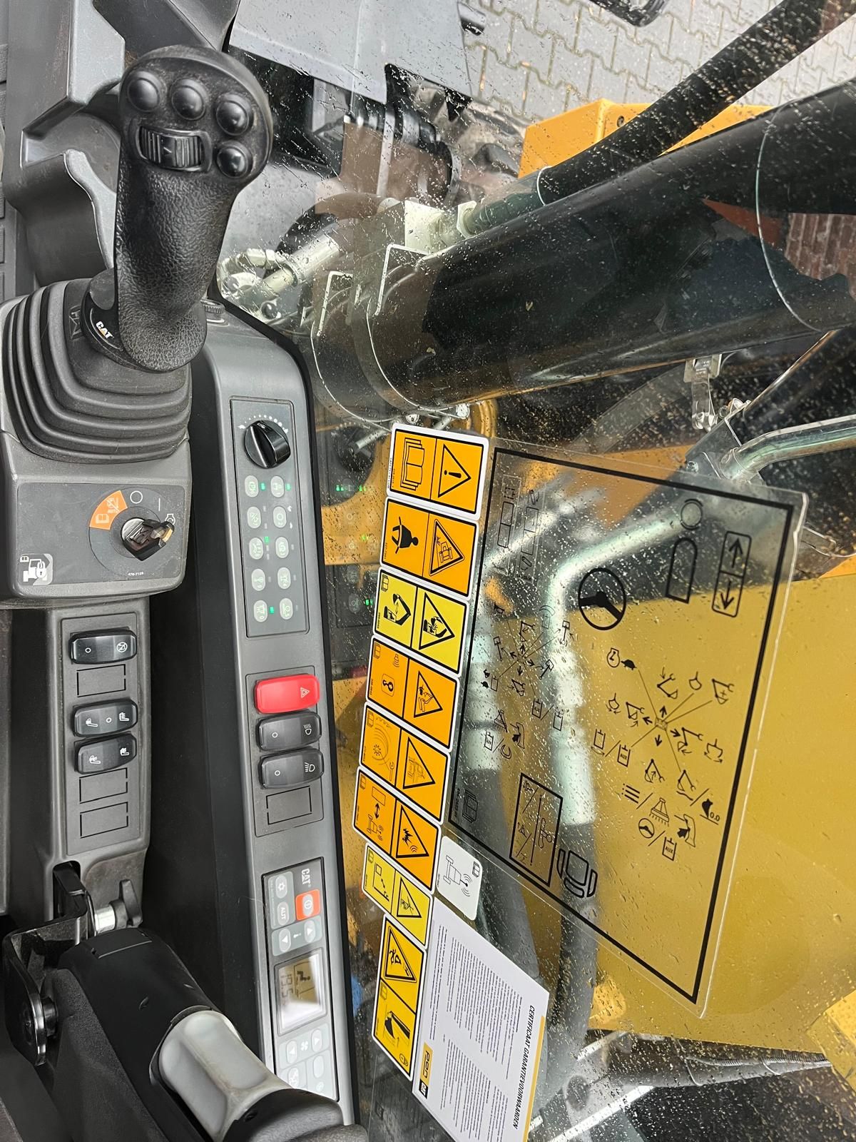 Caterpillar M314F met 3.500km!