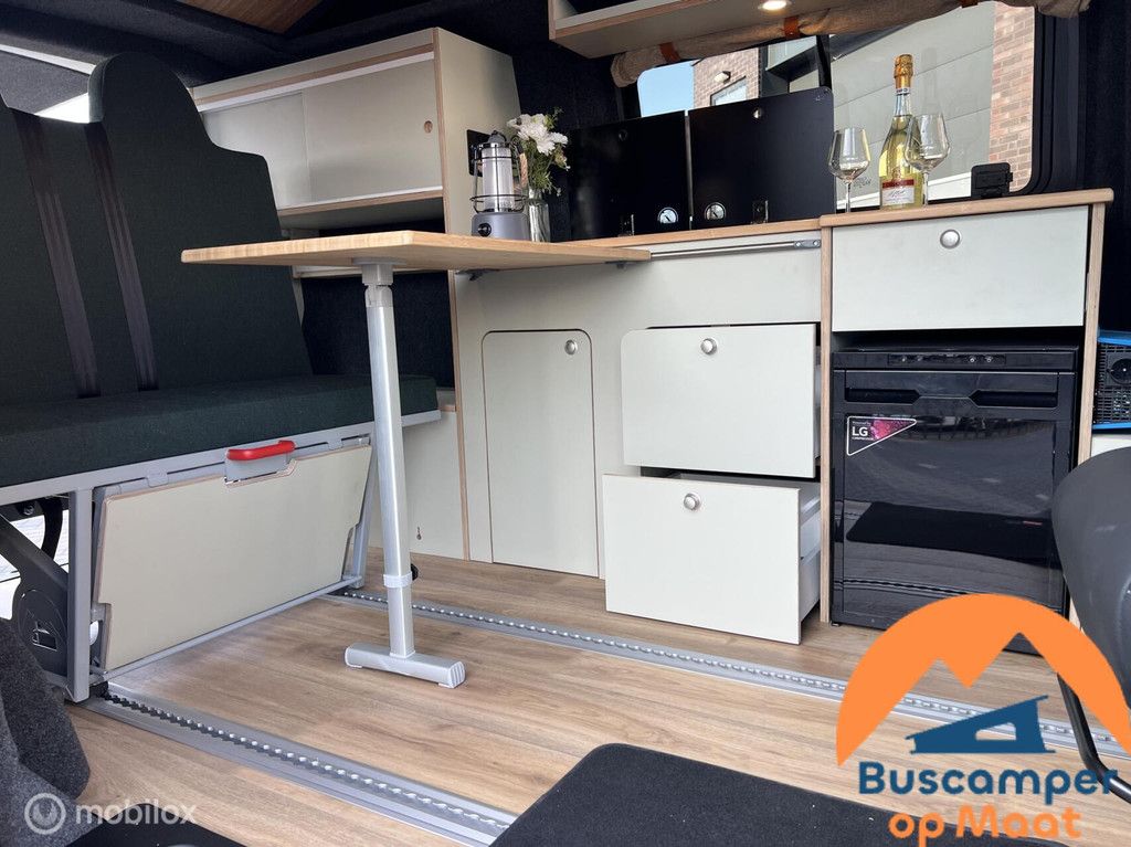 Volkswagen T7 buscamper Florida L1H1 HYBRIDE