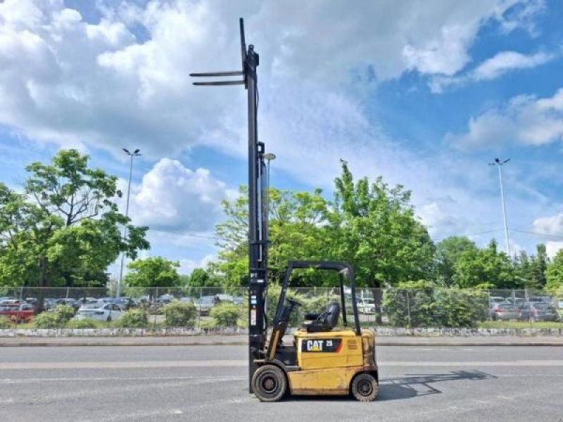 Caterpillar EP25KP