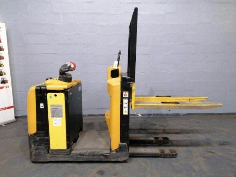 Yale MO10L