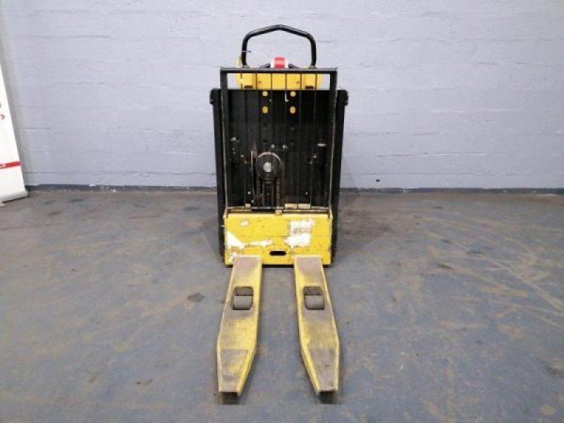 Yale MO10L