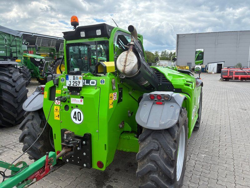 Merlo TF 33.9-140 mit Anbaugeräten