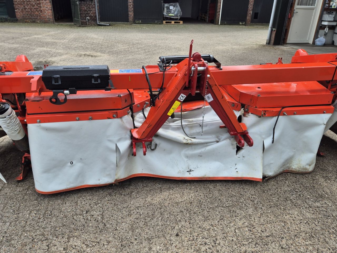 Kuhn GMD 310 F frontmaaier schijvenmaaier stalvoeren