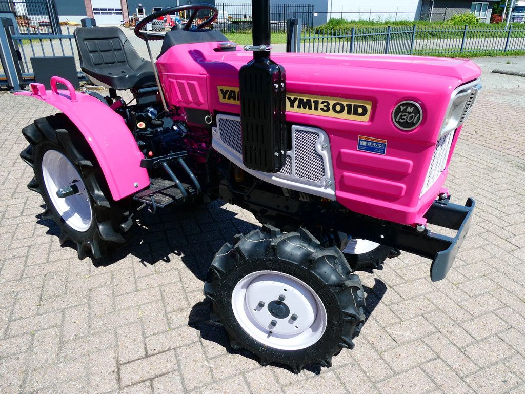 Yanmar YM1301 4wd / 509 Draaiuren / Pink Edition