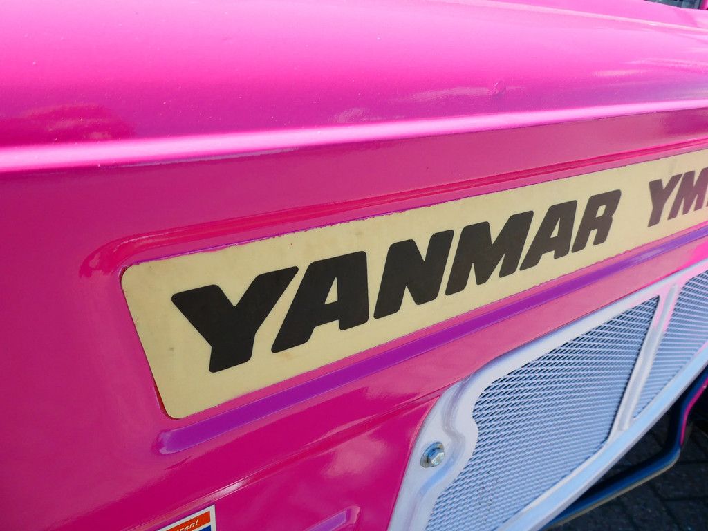 Yanmar YM1301 4wd / 509 Draaiuren / Pink Edition
