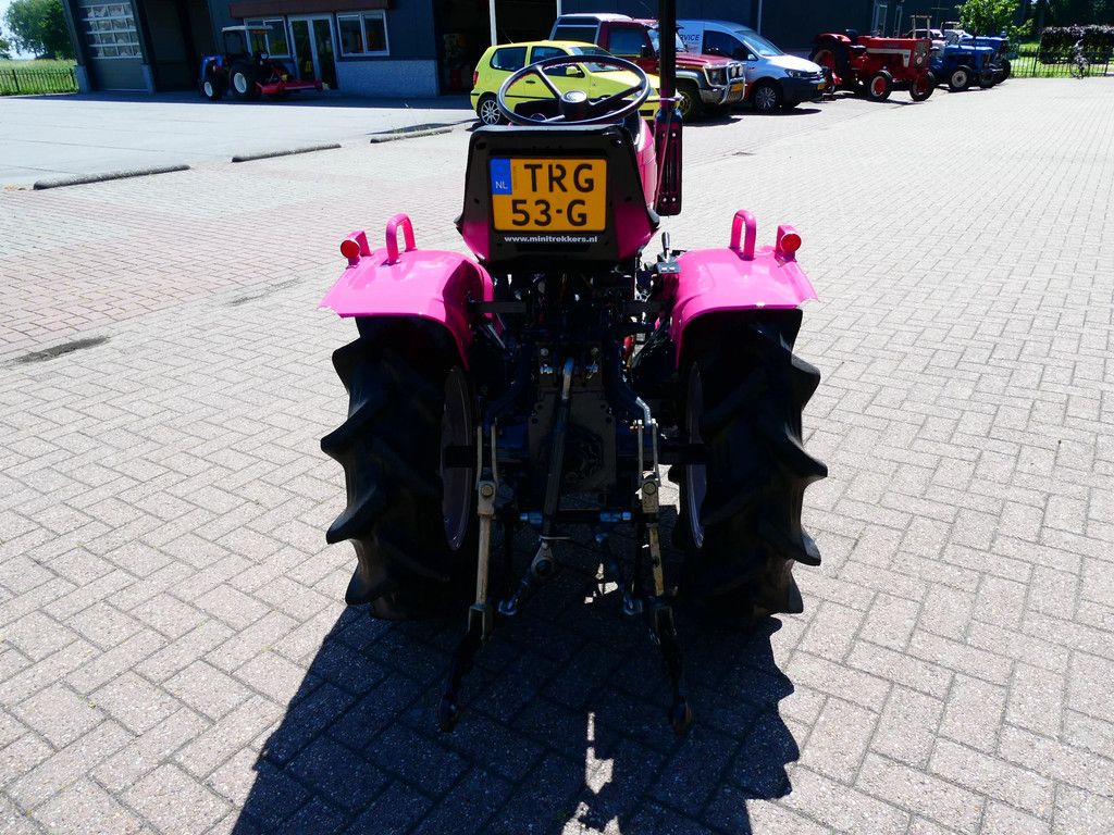 Yanmar YM1301 4wd / 509 Draaiuren / Pink Edition