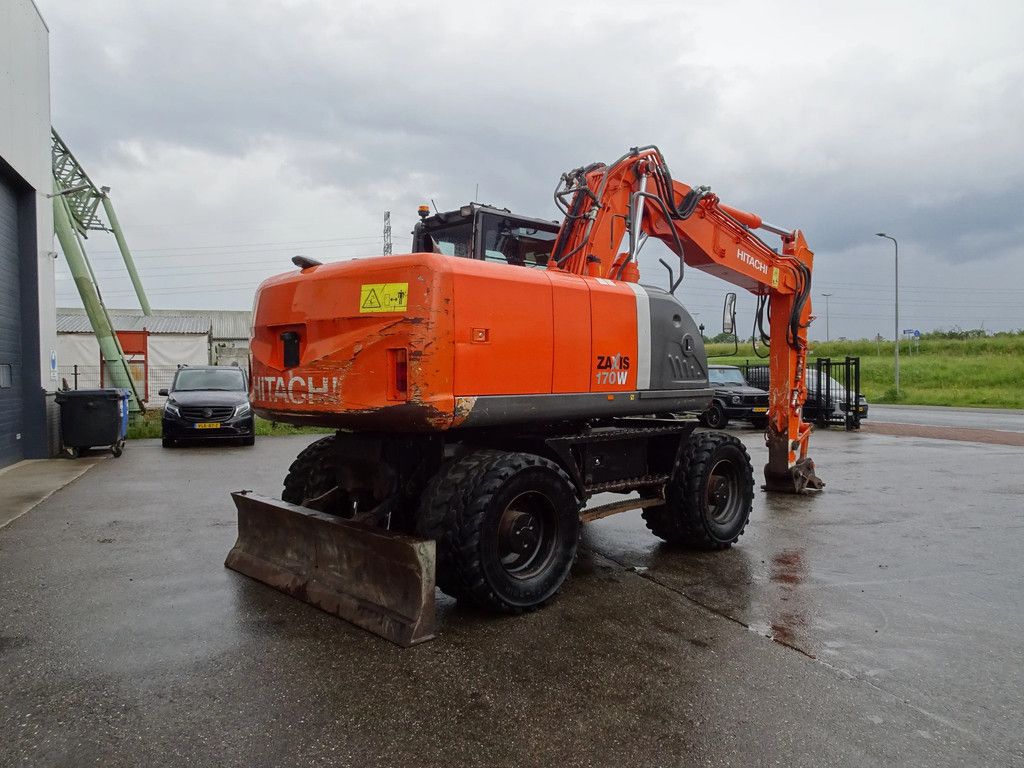 Hitachi ZX170W-3