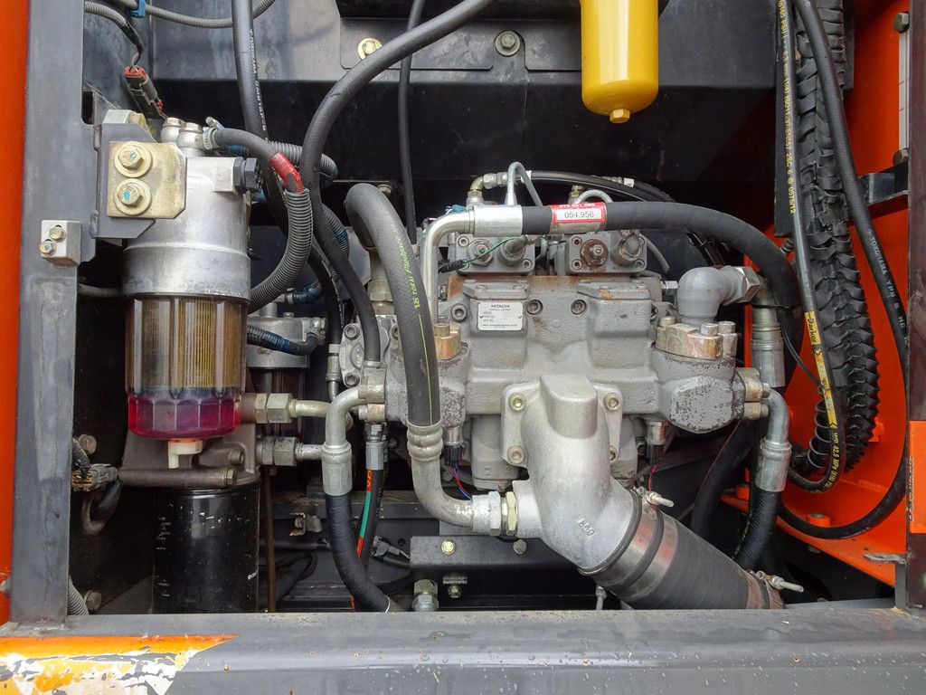 Hitachi ZX170W-3
